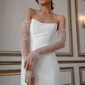 Allison Fingerless Pearl Sleeves by Jenny Yoo